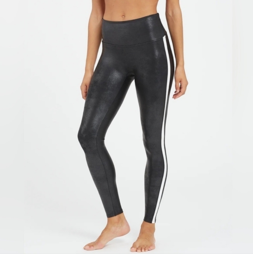 SPANX Faux Leather Black and White Tuxedo Stripe Textured Leggings Small NWT